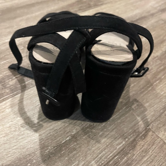 Chinese Laundry, black suede platform sandal. Worn only a few times, like new - Picture 3 of 3